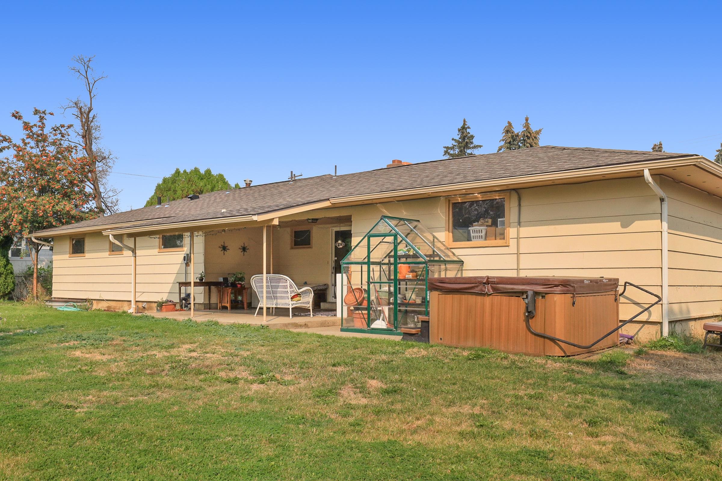 713 North University Road Spokane Valley, WA 99206 - Photo 18 of 20 Gallery Image 18