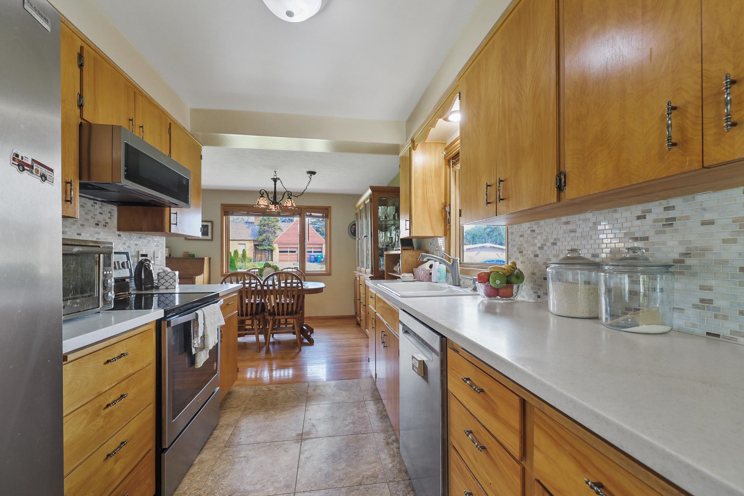713 North University Road Spokane Valley, WA 99206 - Photo 4 of 20 Gallery Image 4