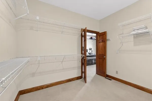 $1,100,000 | 8615 Northwest Baker Rd Circle, Kansas City, MO 64153