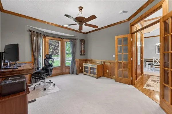 $1,100,000 | 8615 Northwest Baker Rd Circle, Kansas City, MO 64153