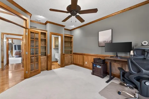 $1,100,000 | 8615 Northwest Baker Rd Circle, Kansas City, MO 64153