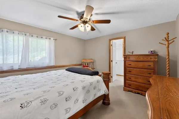 $1,100,000 | 8615 Northwest Baker Rd Circle, Kansas City, MO 64153