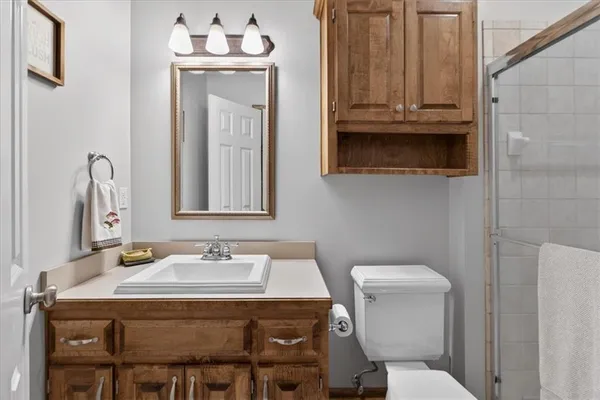 $1,100,000 | 8615 Northwest Baker Rd Circle, Kansas City, MO 64153