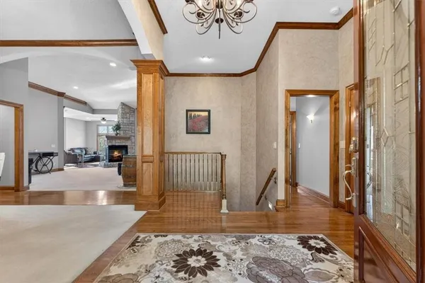$1,100,000 | 8615 Northwest Baker Rd Circle, Kansas City, MO 64153