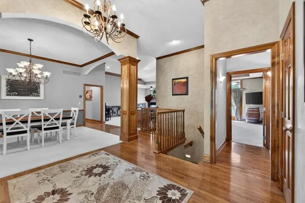 $1,100,000 | 8615 Northwest Baker Rd Circle, Kansas City, MO 64153