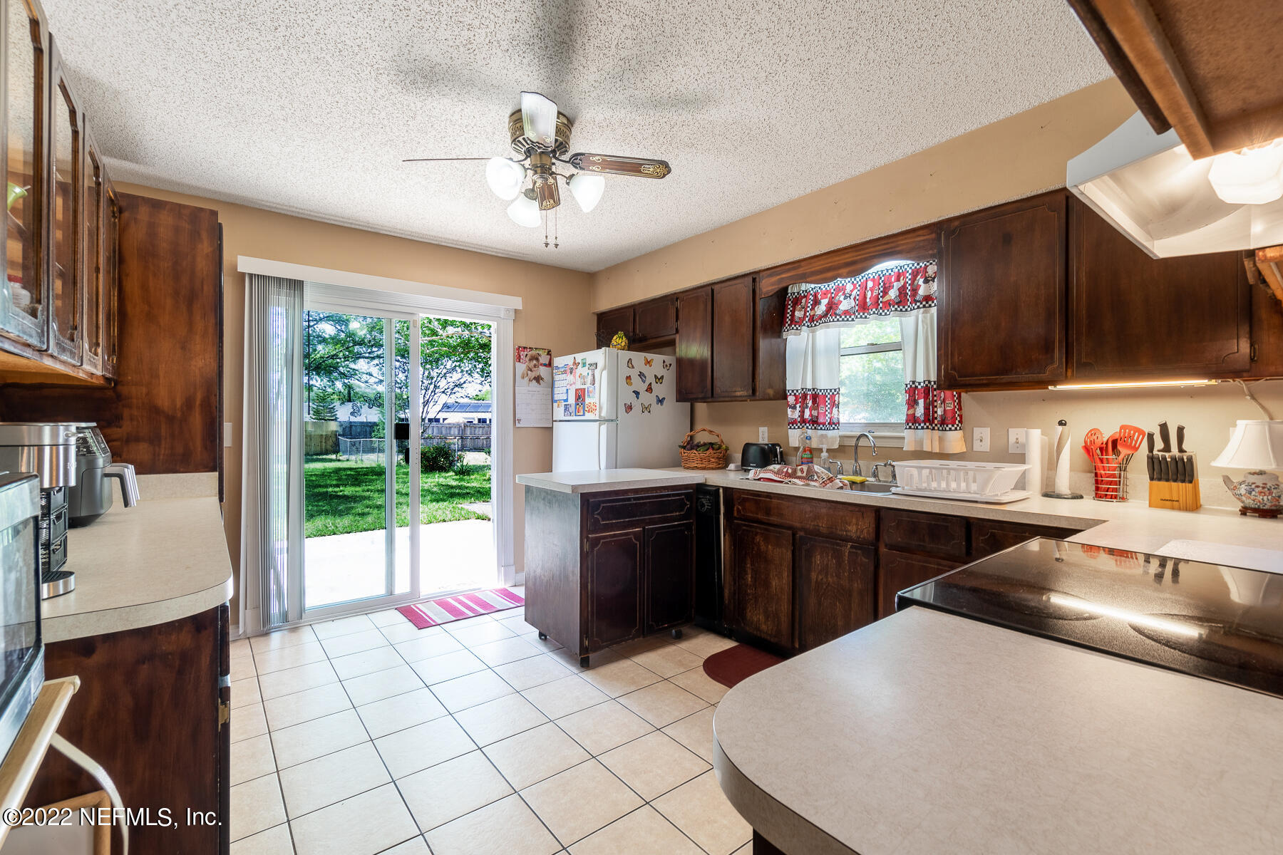 8964 Ivey Road Jacksonville, FL 32216 - Photo 8 of 29 Kitchen a
