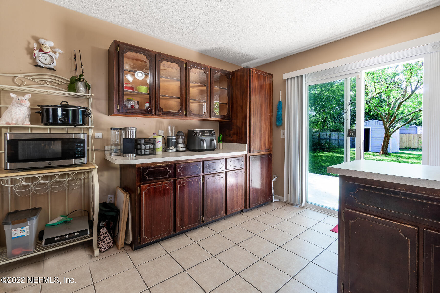 8964 Ivey Road Jacksonville, FL 32216 - Photo 10 of 29 Kitchen b