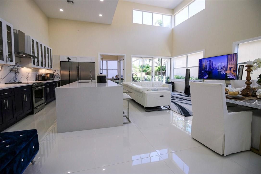 6628 Northwest 25th Court Boca Raton, FL 33496 - Photo 8 of 40 Photo 8