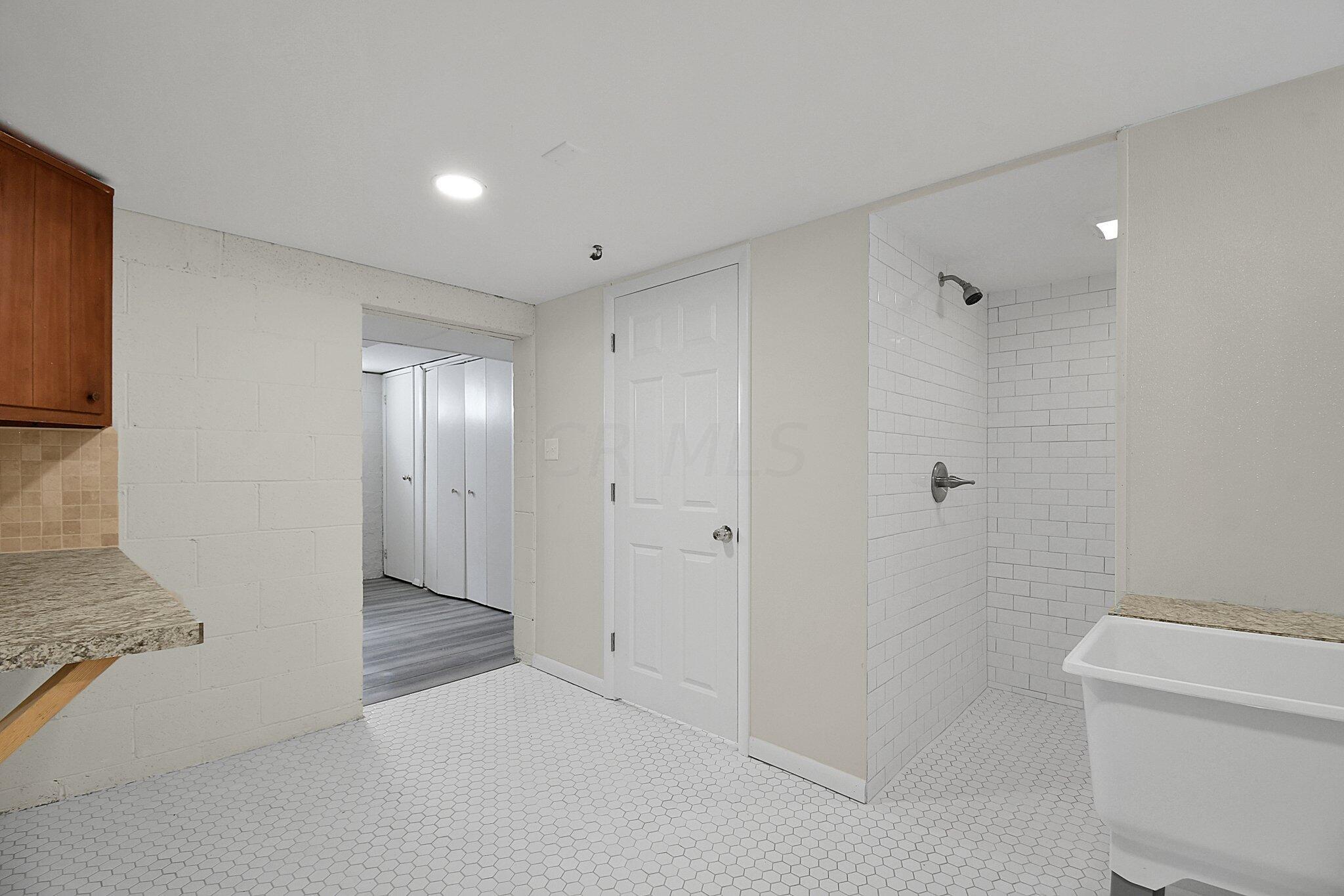 2218 Ridgeway Avenue Columbus, OH 43219 - Photo 23 of 31 22-web-or-mls-2218-ridgeway-ave