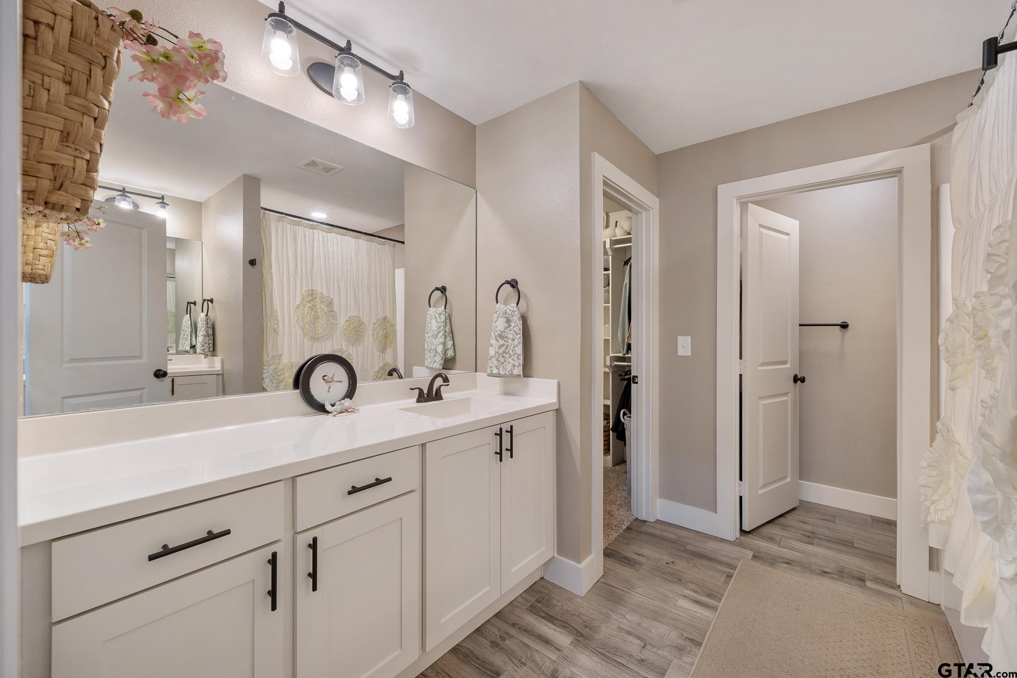 16030 Crossing Circle Lindale, TX 75771 - Photo 14 of 31
