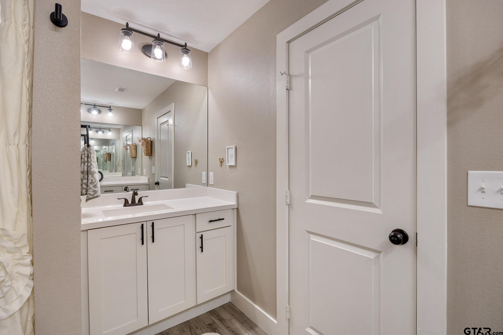 16030 Crossing Circle Lindale, TX 75771 - Photo 15 of 31