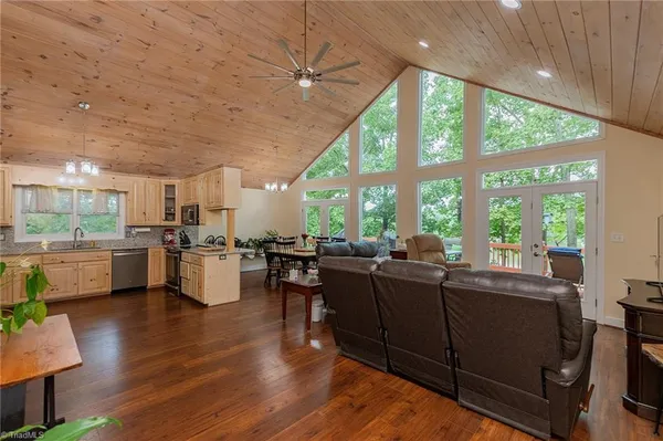 $799,900 | 10461 Linwood-Southmont Road, Lexington, NC 27292