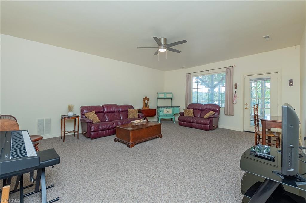 10461 Linwood-Southmont Road Lexington, NC 27292 - Photo 24 of 42