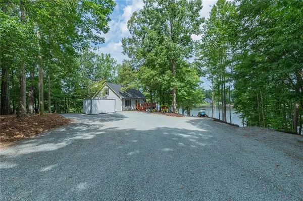 $799,900 | 10461 Linwood-Southmont Road, Lexington, NC 27292
