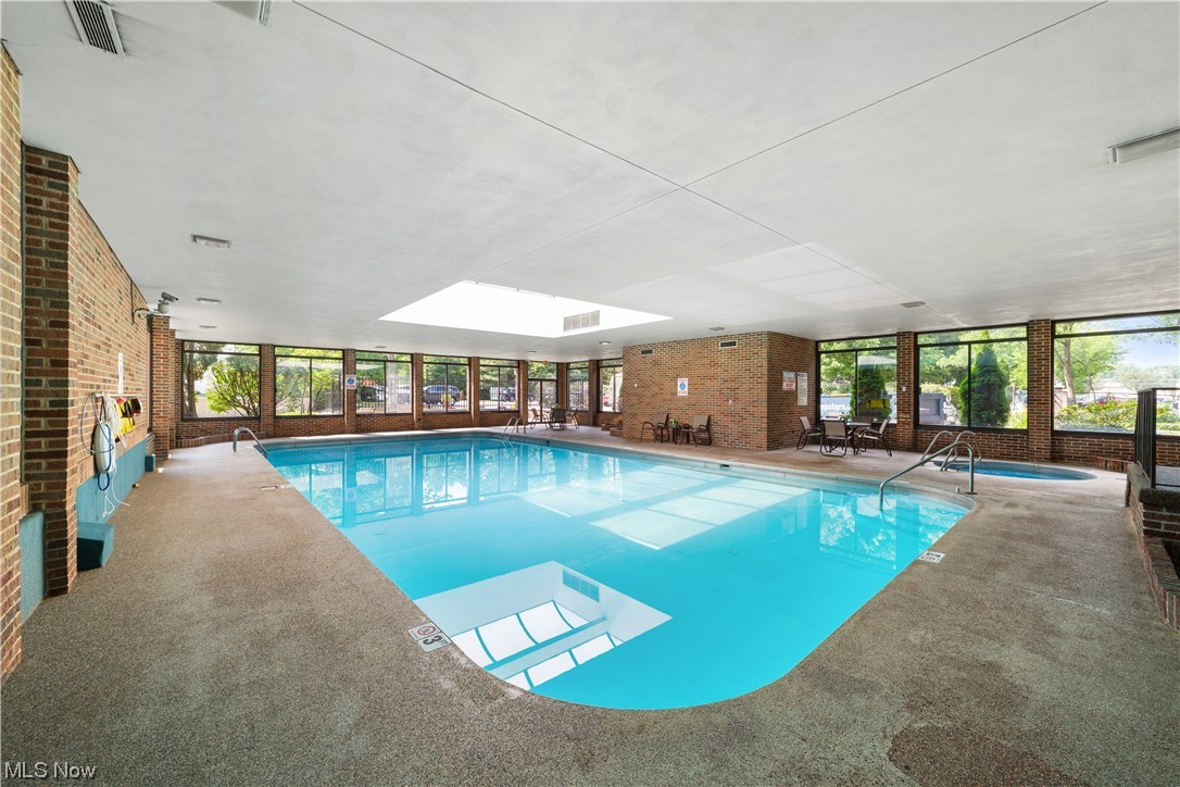 2385 Covington Road, Unit 203 Akron, OH 44313 - Photo 31 of 35