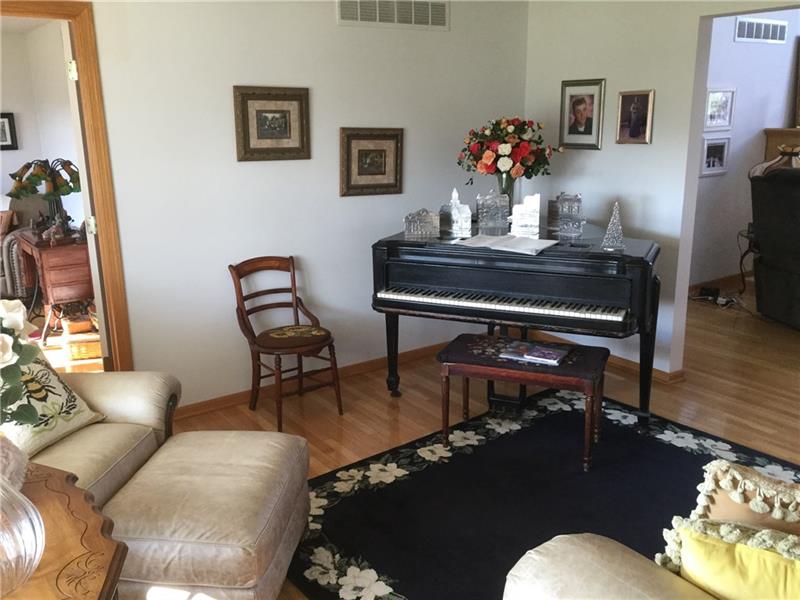 7557 Townline Road Transfer, PA 16154 - Photo 3 of 25 Living Room