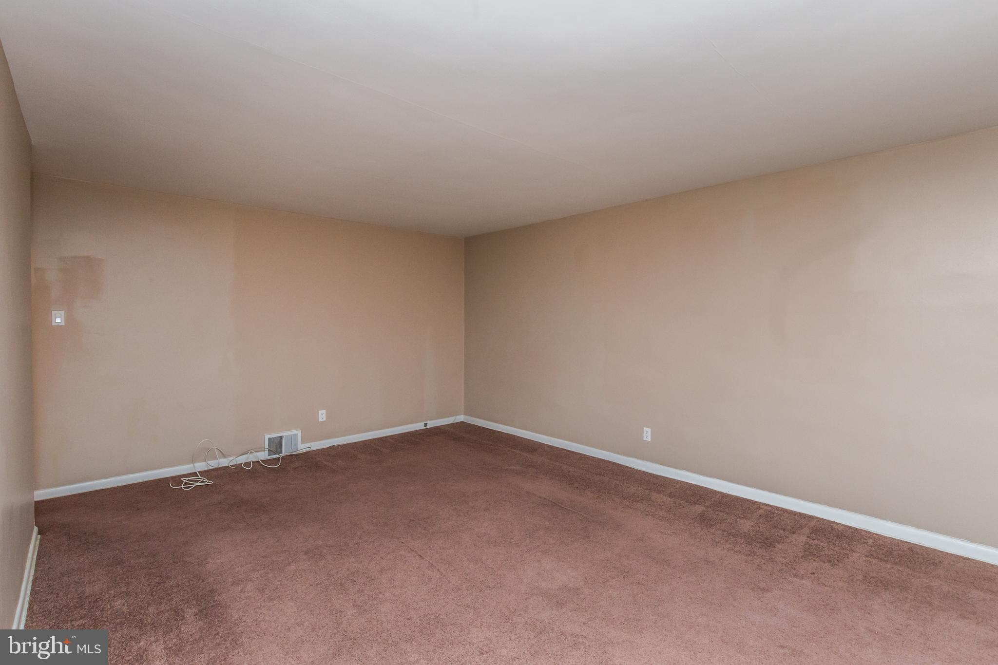 2757 East Country Club Road, Unit 2 Philadelphia, PA 19131 - Photo 2 of 24