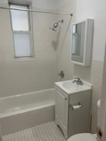 $1,822 | 18-65 Troutman Street, Unit 1 | Ridgewood