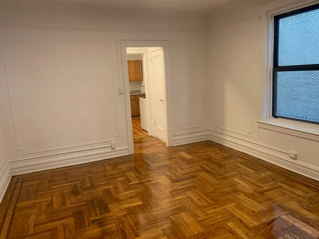 $1,822 | 18-65 Troutman Street, Unit 1 | Ridgewood