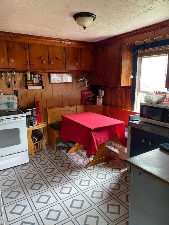 321 NW Road Westhampton, MA 01027 - Photo 5 of 9