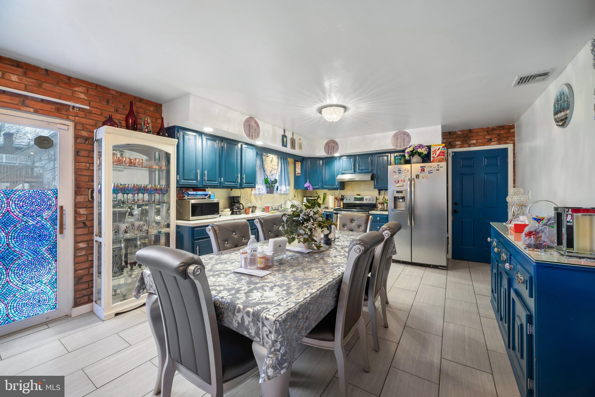 1108 East Congress Street Allentown, PA 18109 - Photo 11 of 28