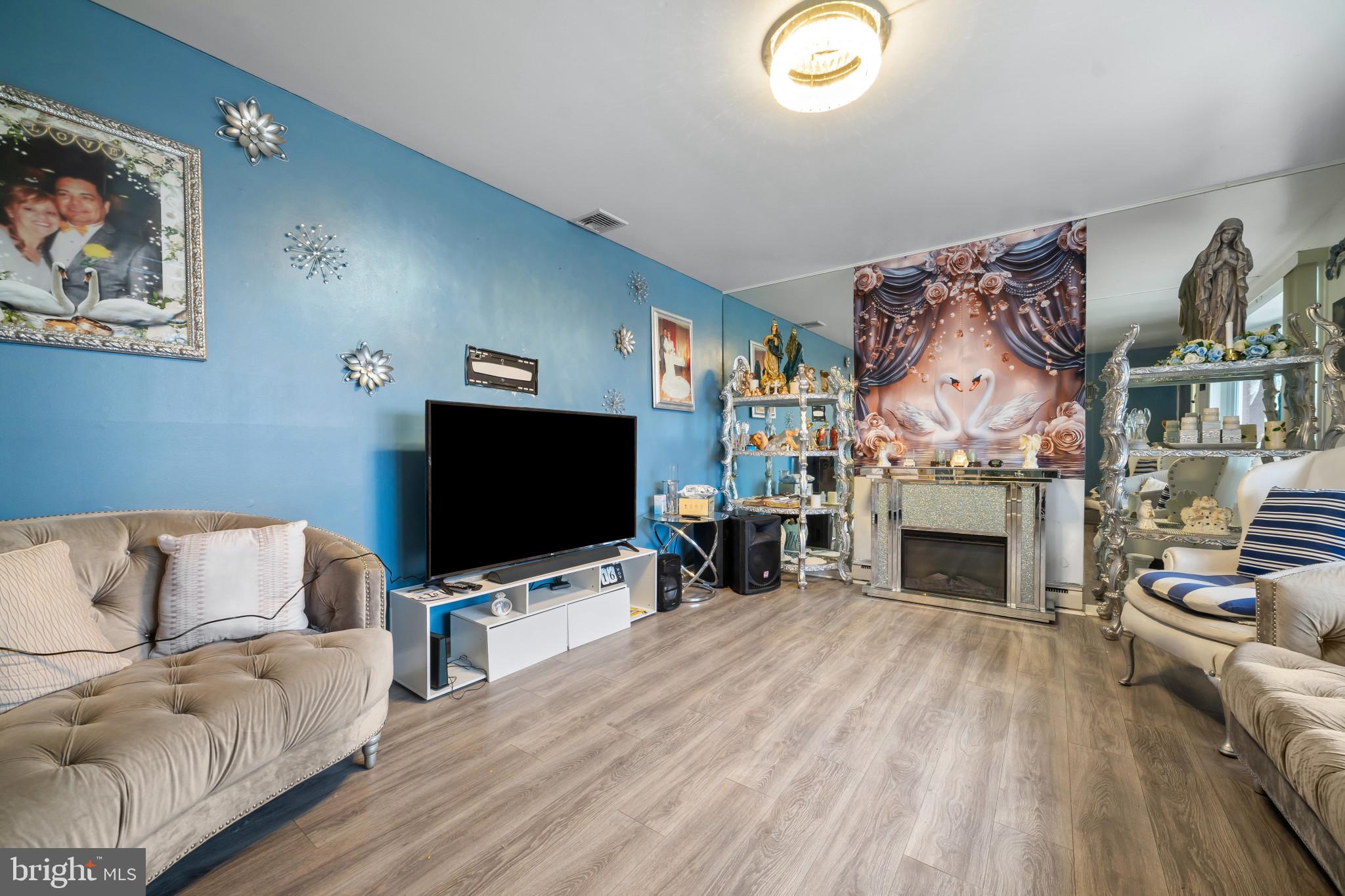 1108 East Congress Street Allentown, PA 18109 - Photo 5 of 28