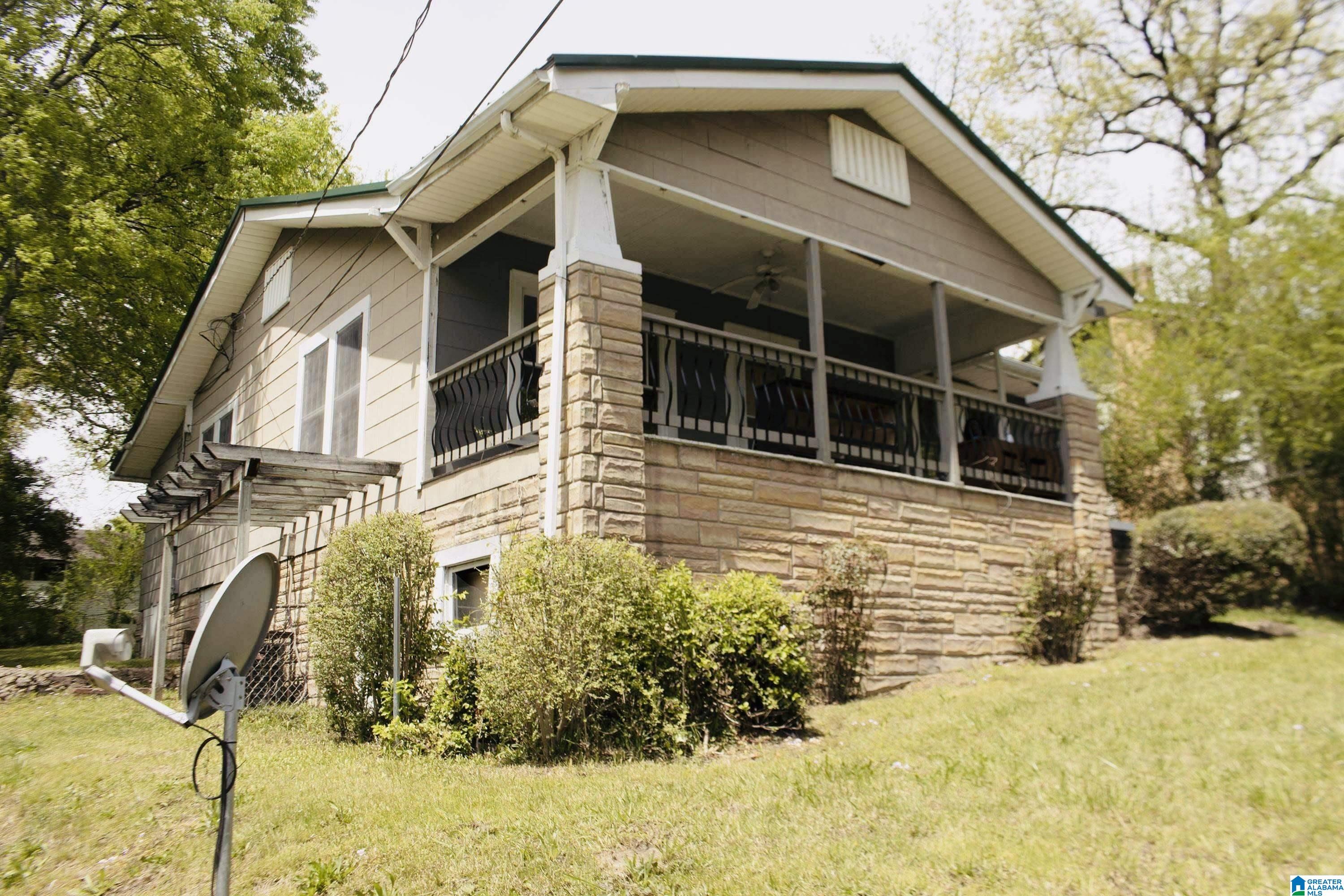 907 7th Street Midfield, AL 35228 - Photo 1 of 9