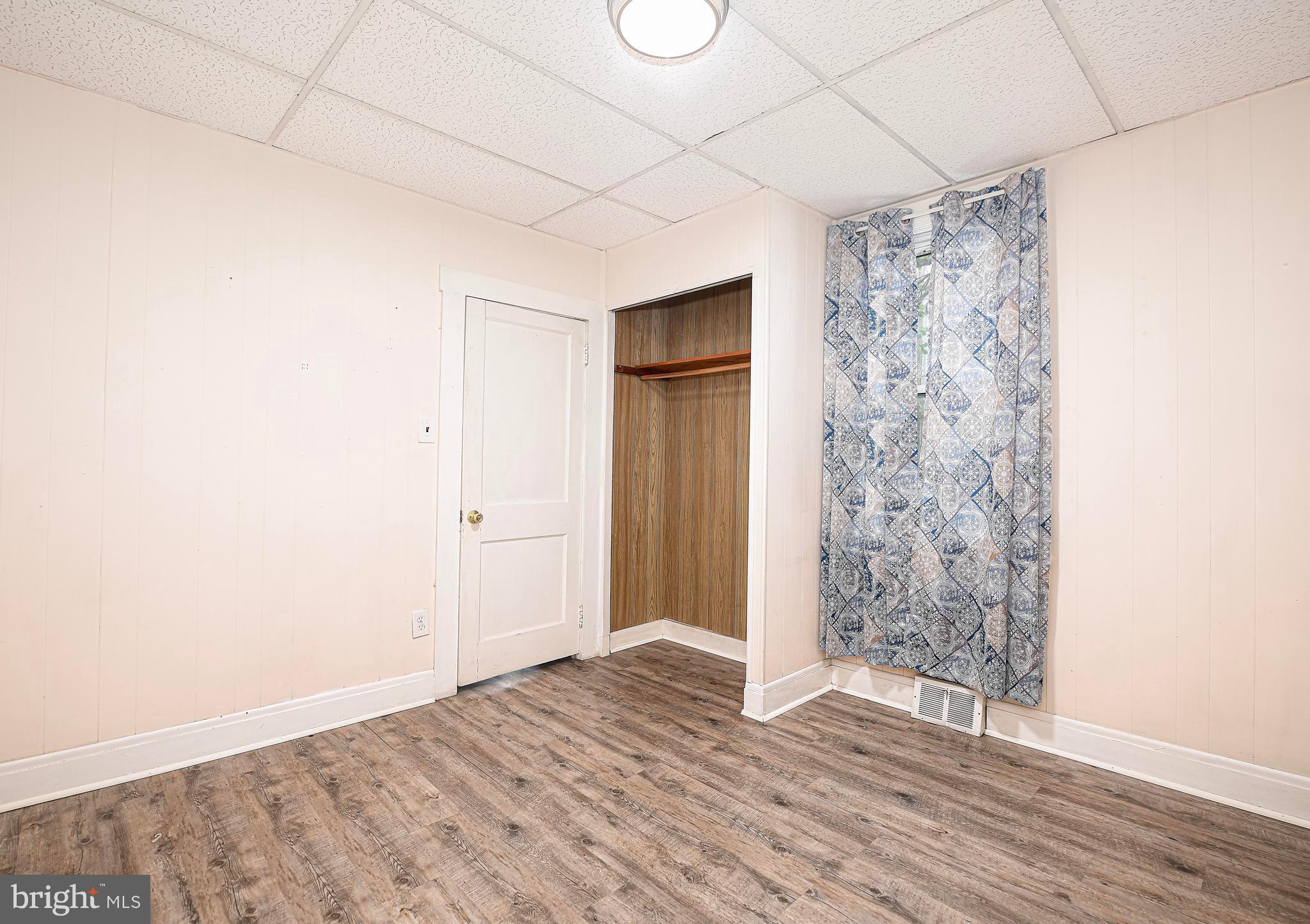 807 Wise Avenue Dundalk, MD 21222 - Photo 9 of 42 Primary bedroom