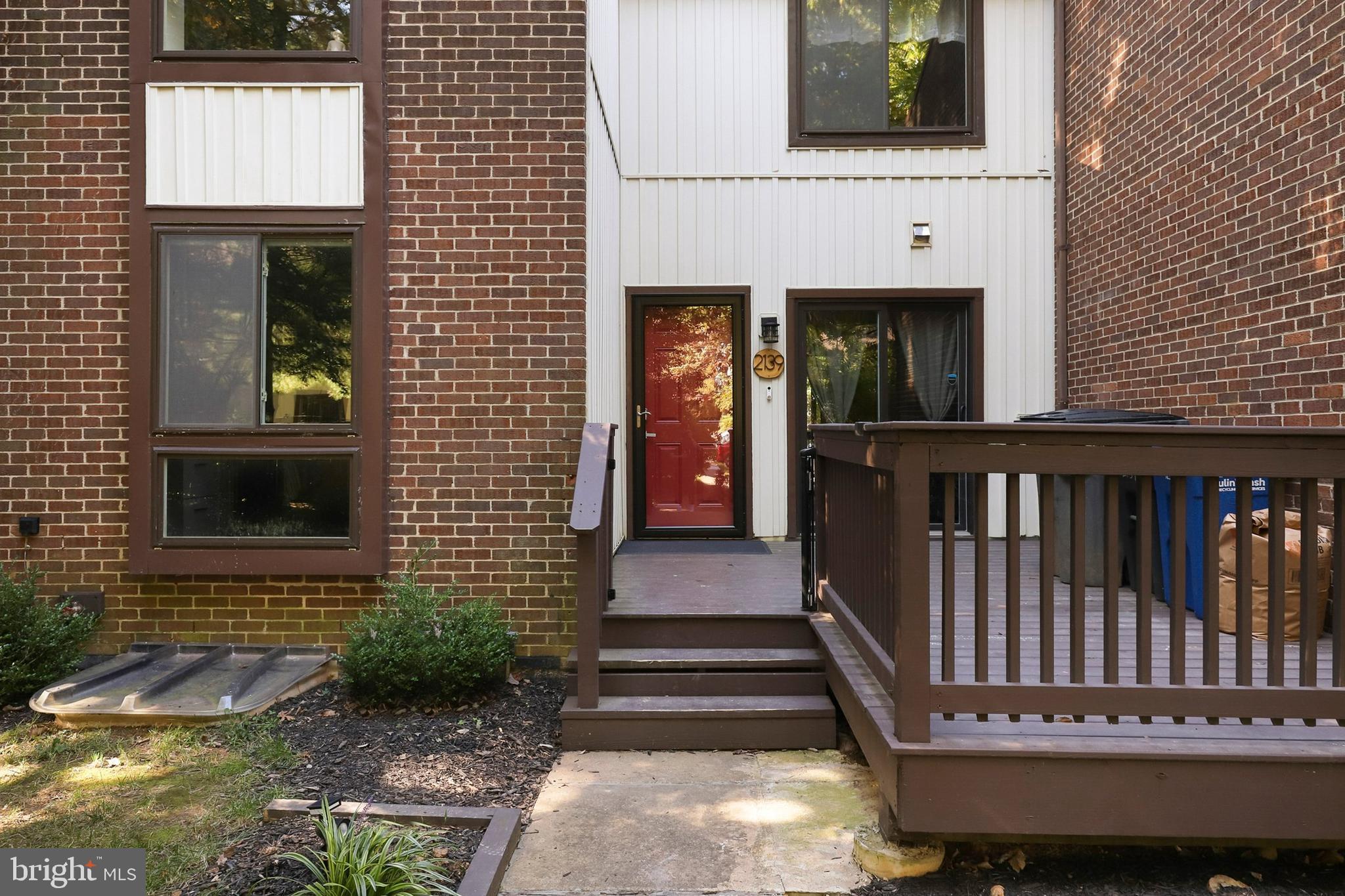 2139 Colts Neck Court Reston, VA 20191 - Photo 2 of 56 Gallery Image 2