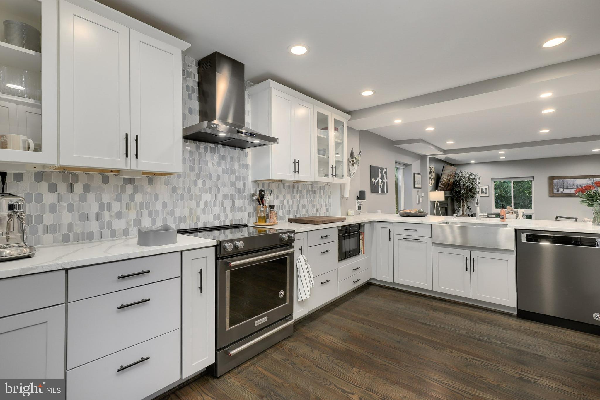 2139 Colts Neck Court Reston, VA 20191 - Photo 6 of 56 Gallery Image 6