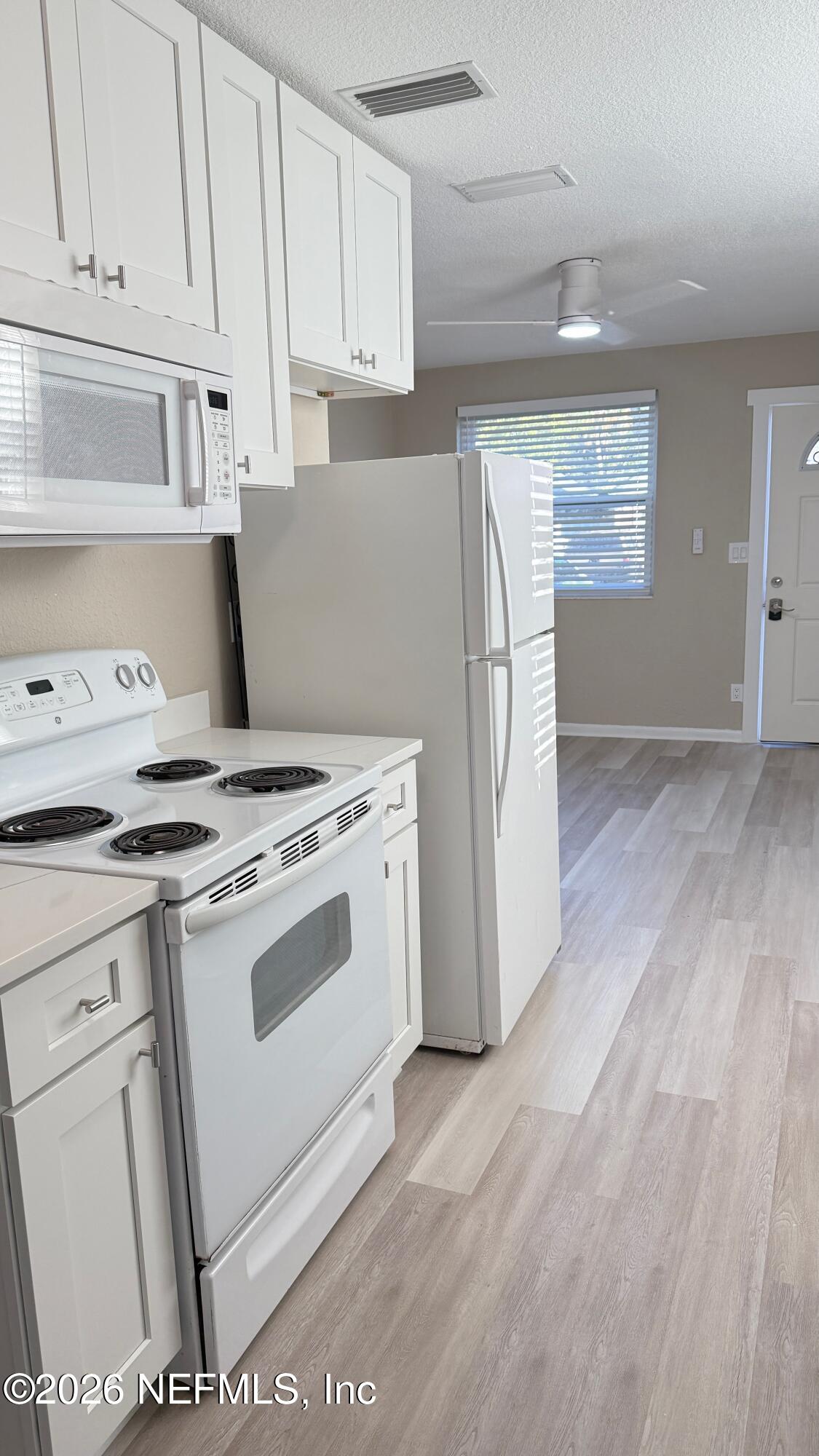 696 Kestner Road Atlantic Beach, FL 32233 - Photo 10 of 27 IMG_8437