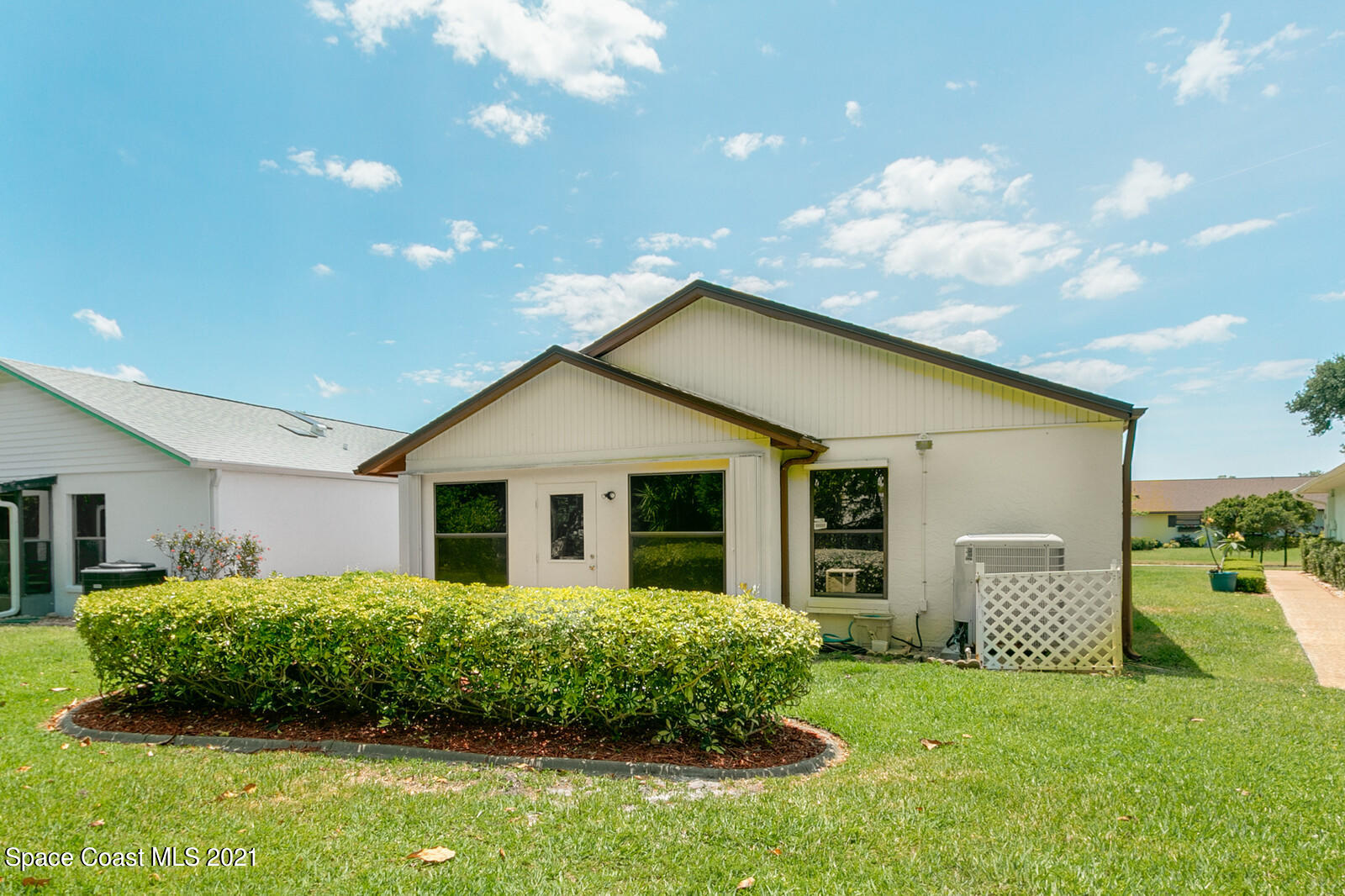 354 Myrtlewood Road Melbourne, FL 32940 - Photo 11 of 12 06_354Myrtlewood105_mls