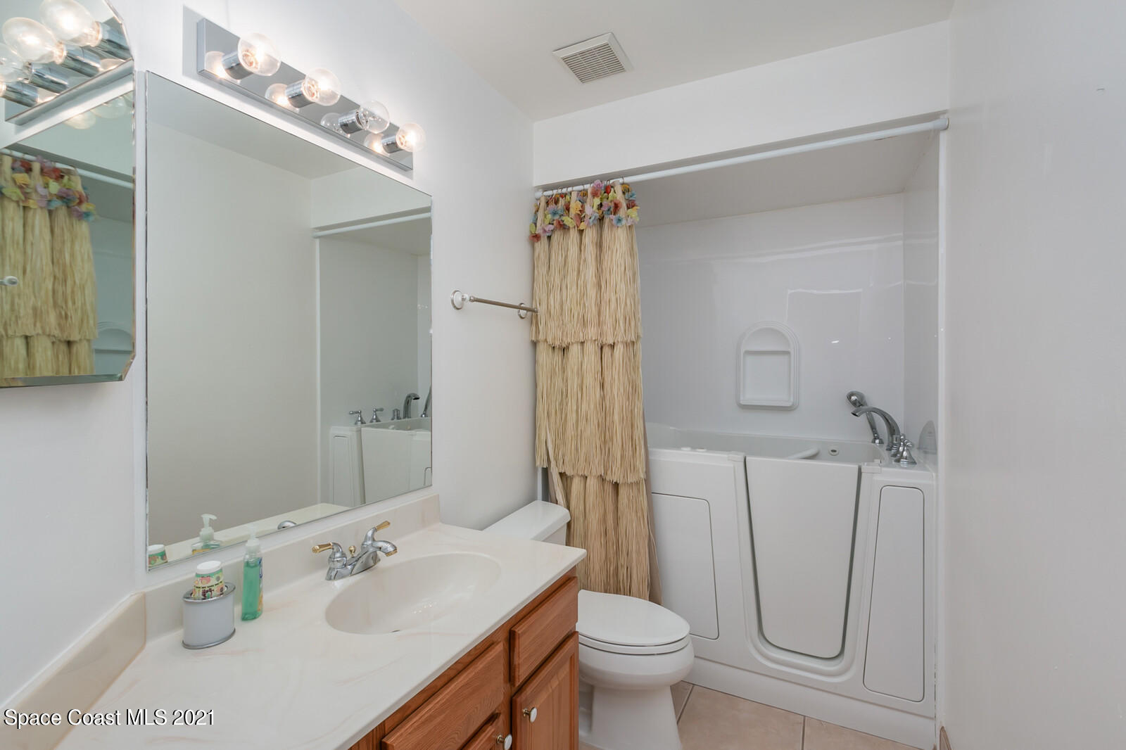 354 Myrtlewood Road Melbourne, FL 32940 - Photo 5 of 12 21_354Myrtlewood210_mls