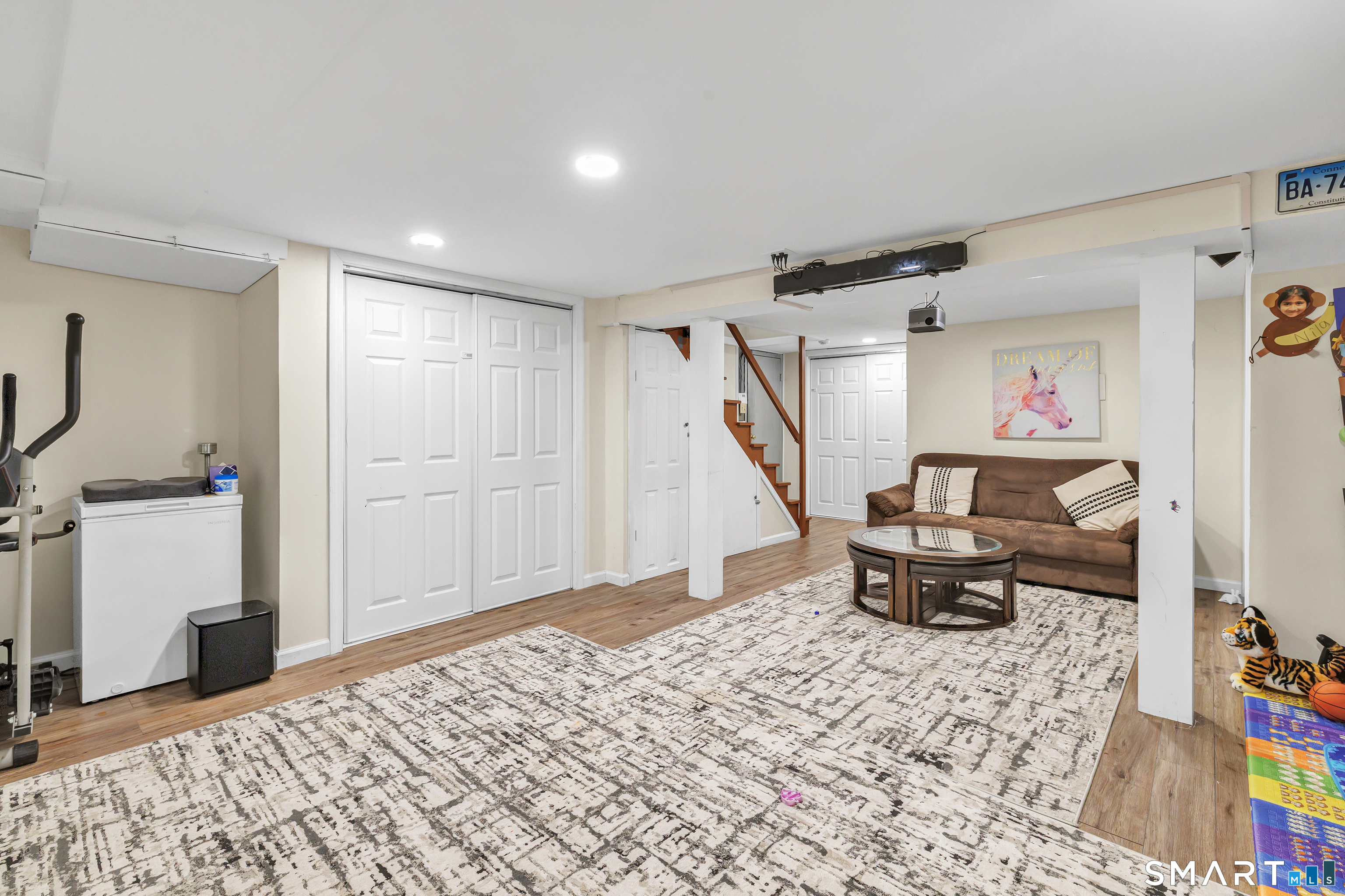 240 Blackhouse Road Trumbull, CT 06611 - Photo 31 of 40