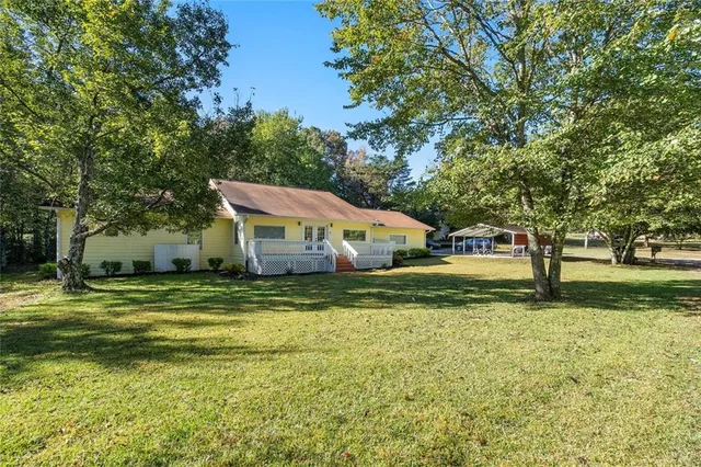 $370,000 | 244 Stonehedge Drive, Cleveland, GA 30528