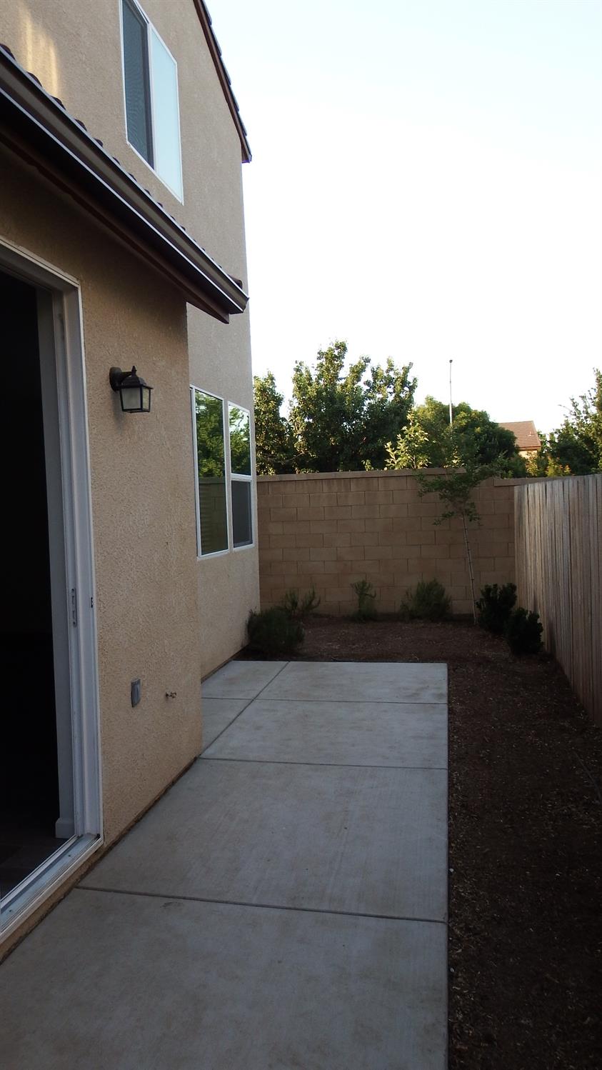 2008 North Walling Lane Clovis, CA 93619 - Photo 11 of 12 a view of terrace