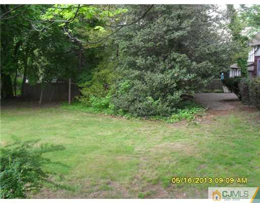 130 West Hill Road Colonia, NJ 07067 - Photo 7 of 7 a view of a back yard