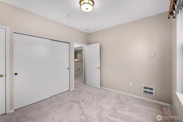 $439,000 | 22519 Southeast 38th Terrace, Unit 1423, Issaquah, WA 98029