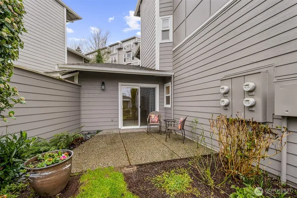 $439,000 | 22519 Southeast 38th Terrace, Unit 1423, Issaquah, WA 98029