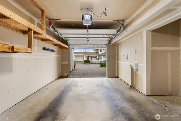 $439,000 | 22519 Southeast 38th Terrace, Unit 1423, Issaquah, WA 98029