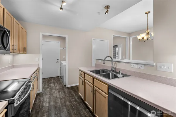 $439,000 | 22519 Southeast 38th Terrace, Unit 1423, Issaquah, WA 98029