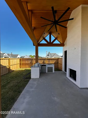 $750,000 | 100 Travellers Palm Way, Youngsville, LA 70592