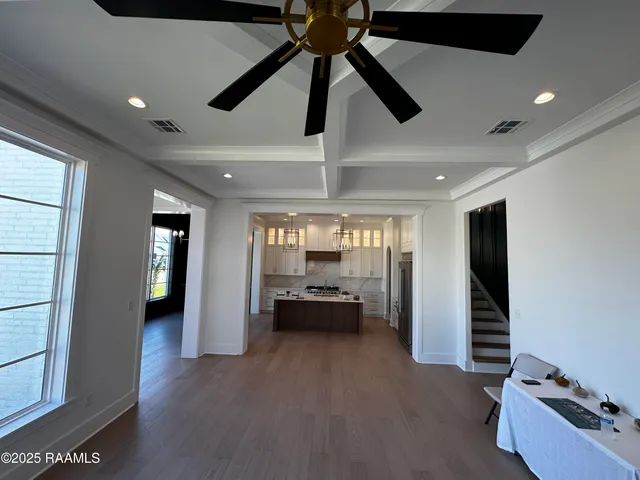 $750,000 | 100 Travellers Palm Way, Youngsville, LA 70592