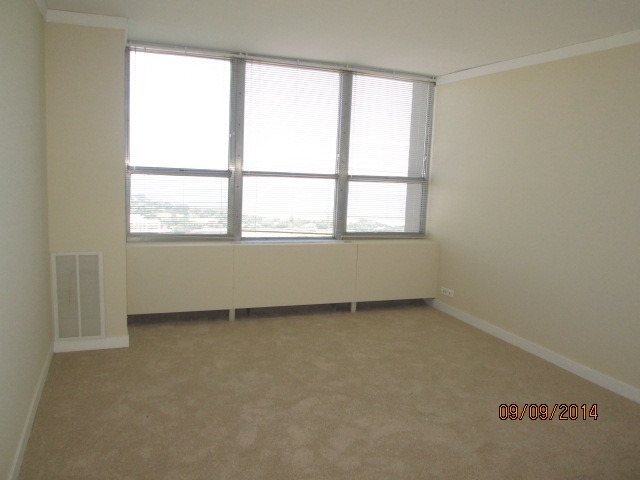 655 West Irving Park Road, Unit 5112 Chicago, IL 60613 - Photo 10 of 18