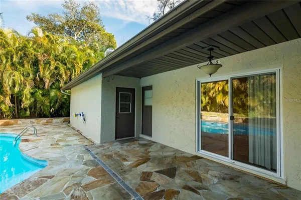 $3,700 | 1647 Hobbit Road, Dunedin, FL 34698