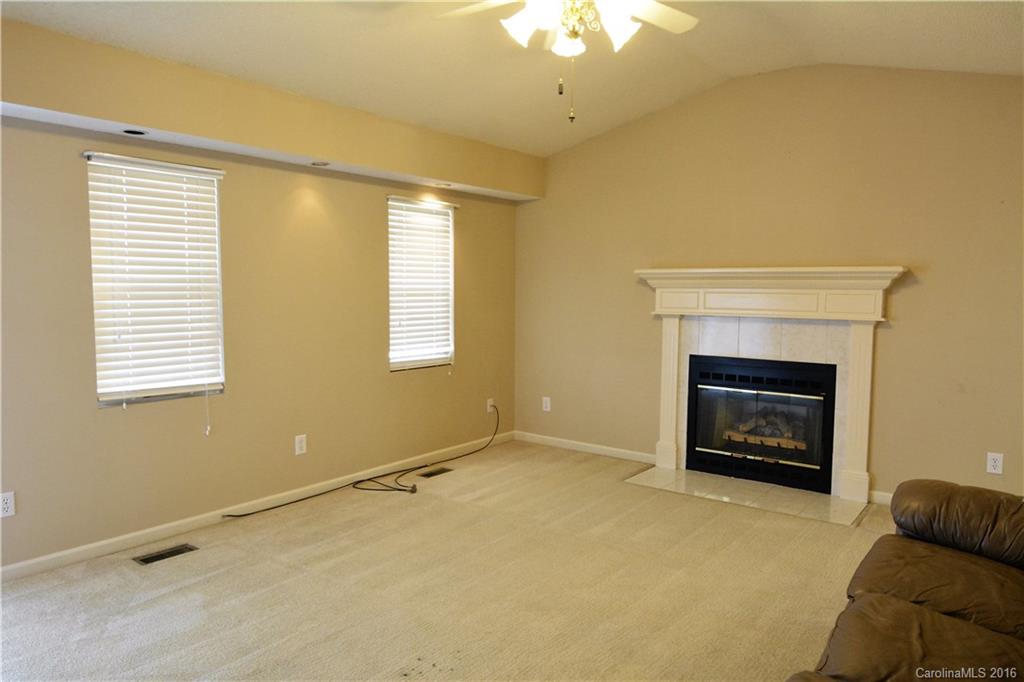 5268 Old Mountain Road Stony Point, NC 28678 - Photo 3 of 22 Gallery Image 3