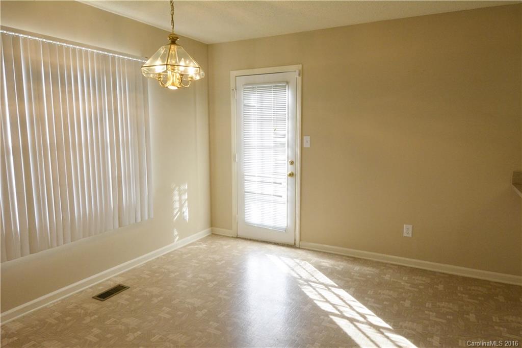 5268 Old Mountain Road Stony Point, NC 28678 - Photo 8 of 22 Gallery Image 8