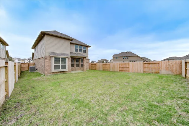 $359,500 | 812 Laguna Green Lane, Katy, TX 77493