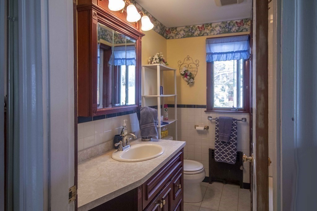 16 Margate Road, Unit 16 North Andover, MA 01845 - Photo 15 of 21 Gallery Image 15