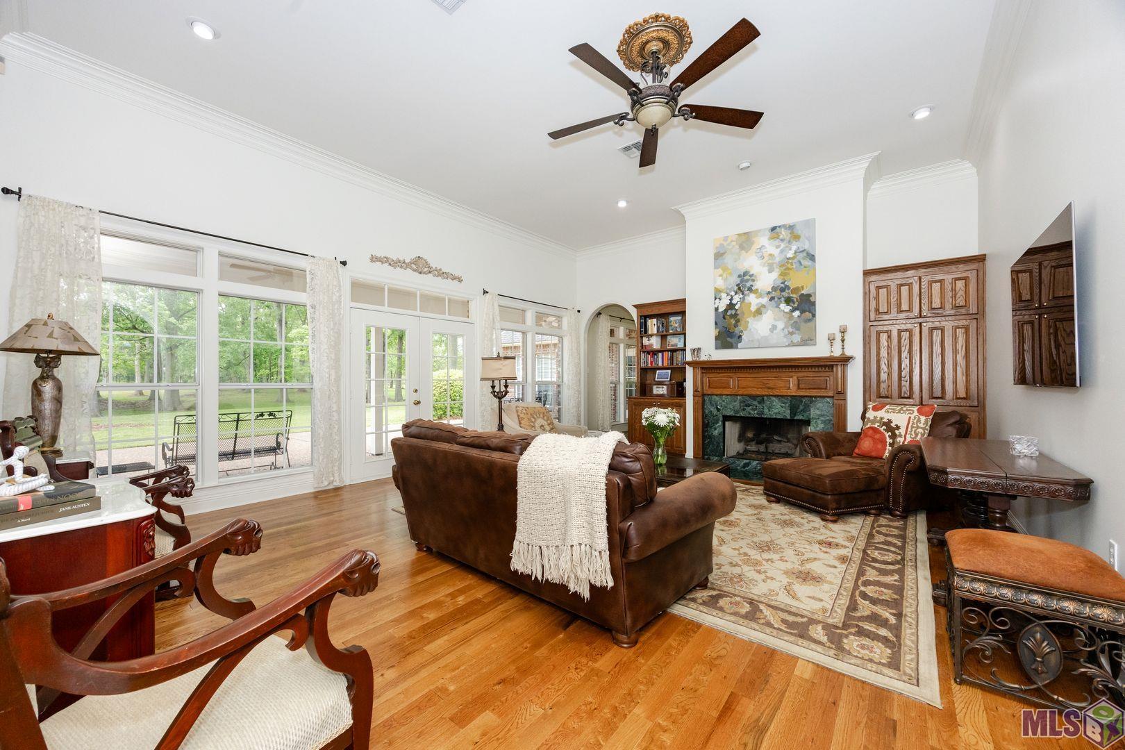13407 North Amiss Road Baton Rouge, LA 70810 - Photo 13 of 39 Living Room